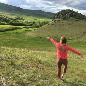 Meet your Posher, Caitlin